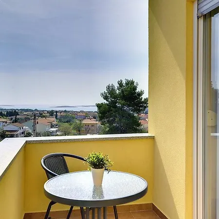 Kralj Apartment *
