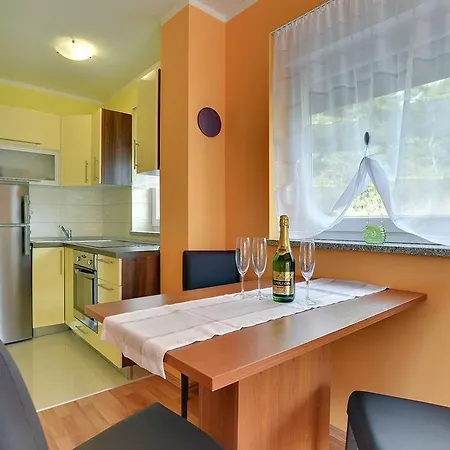 Kralj Apartment *