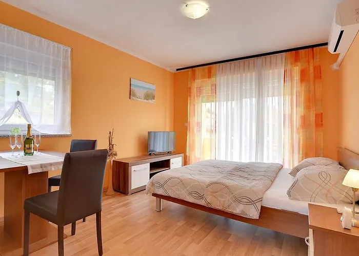 Robert Apartment
