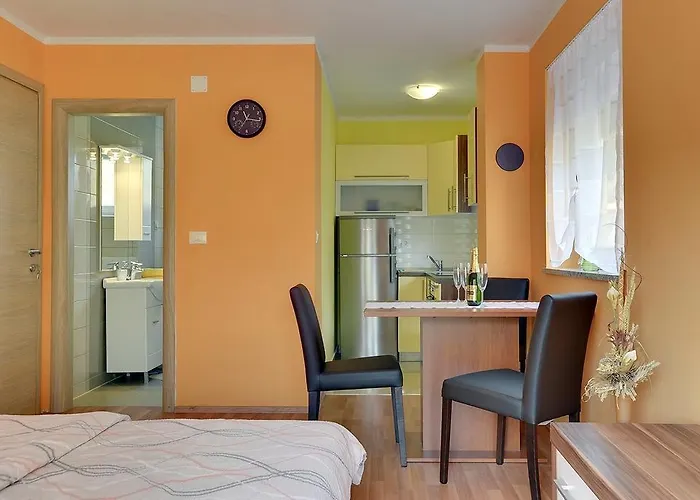 Apartment Robert *